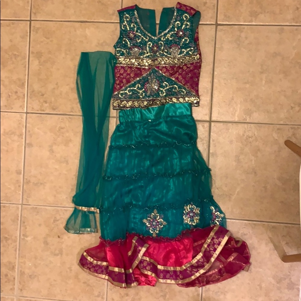 Indian girl’s dress
